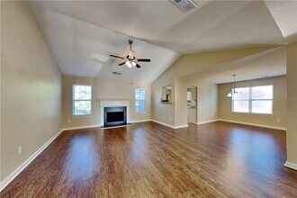 230 Farm St in Hiram, GA - Building Photo - Building Photo