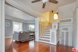 453 Rialto Ave in Los Angeles, CA - Building Photo - Building Photo