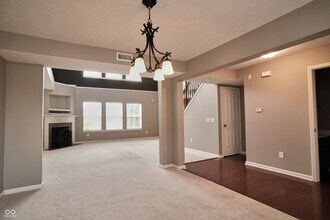 11813 Traymoore Dr in Fishers, IN - Building Photo - Building Photo