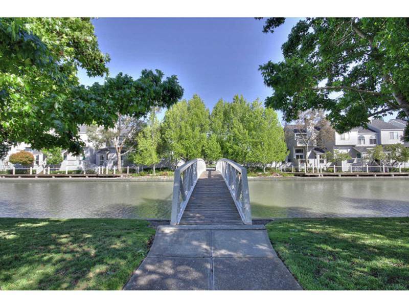 785 Portwalk Plz, Unit 785 in Redwood City, CA - Foto de edificio