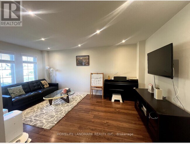 1083 Bur Oak Ave in Markham, ON - Building Photo - Building Photo