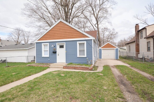 property at 1513 4th St NE