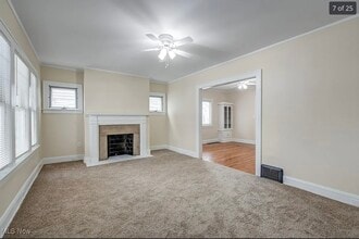 2085 Chesterland Ave, Unit 2nd FLOOR UNIT in Lakewood, OH - Foto de edificio - Building Photo