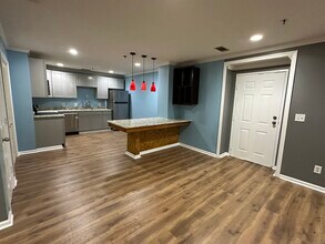127 Judd Square in Wallingford, CT - Building Photo - Building Photo