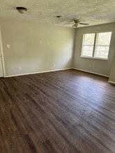 1208 Glendale St in Dayton, TX - Building Photo - Building Photo