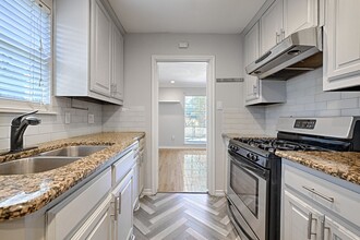 3520 Tangle Terrace in Dallas, TX - Foto de edificio - Building Photo