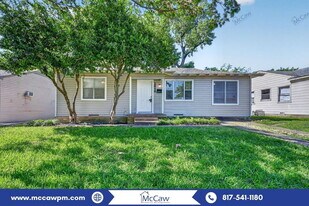 2848 Beasley Dr in Garland, TX - Building Photo