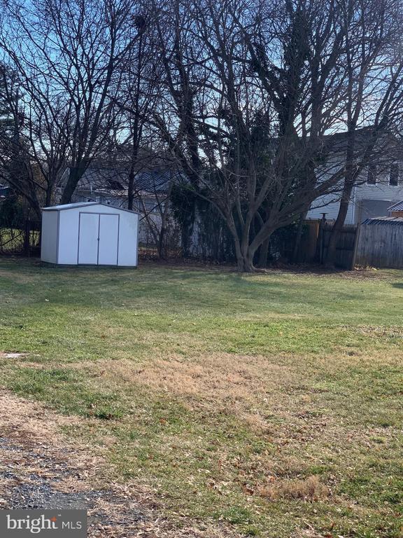 110 Pershing Ave NW in Leesburg, VA - Building Photo - Building Photo