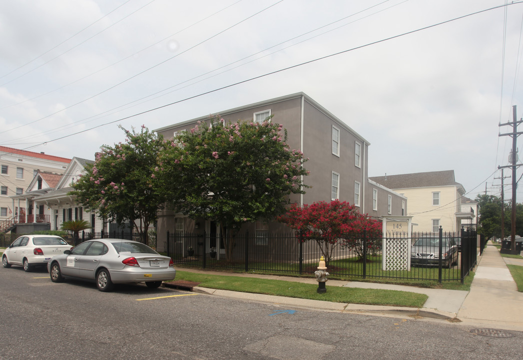 145 N Telemachus St in New Orleans, LA - Foto de edificio