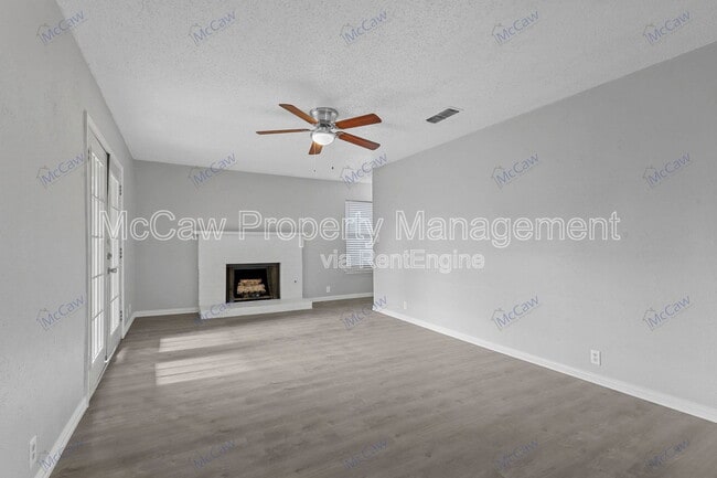 4300 Segura Ct N in Fort Worth, TX - Building Photo - Building Photo
