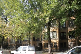 Kenwood Apartments - S Ellis Ave in Chicago, IL - Building Photo - Building Photo