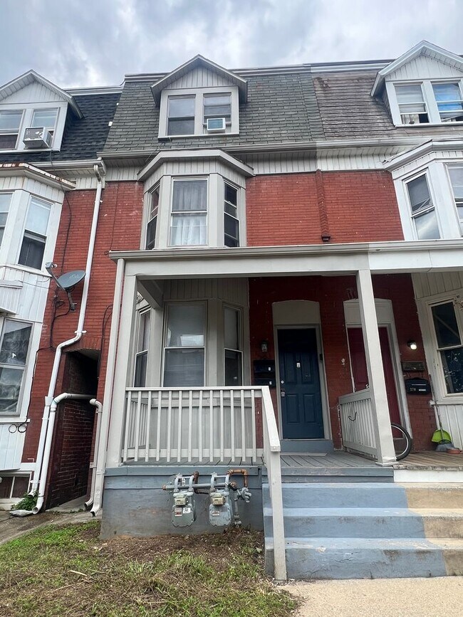 property at 281 W Cottage Pl