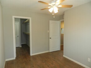 704 Memorial Mews St in Houston, TX - Building Photo - Building Photo