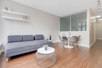 444 W 6th Ave in Vancouver, BC - Building Photo - Building Photo
