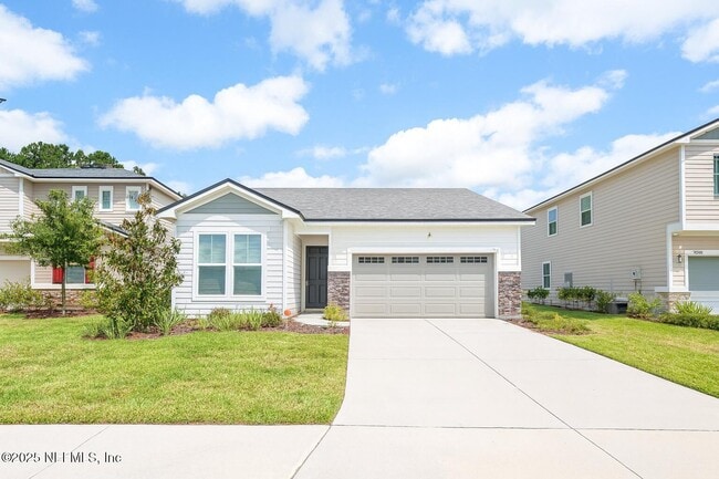 property at 1827 Amberly Dr