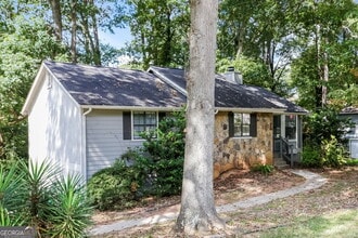 3824 Skidmore Dr in Decatur, GA - Building Photo - Building Photo
