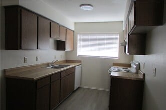 791 Baseline Rd in Bullhead City, AZ - Building Photo - Building Photo