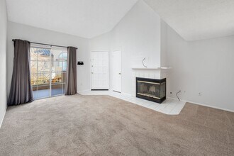 23715 Del Monte Dr. in Santa Clarita, CA - Building Photo - Building Photo