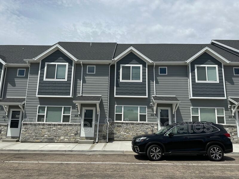 316 38th St in South Ogden, UT - Building Photo