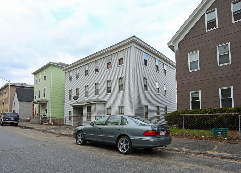 18 Blanche St in Worcester, MA - Building Photo