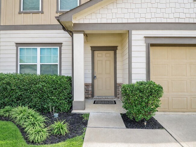 1013 Banyon Tree Ln in Pattison, TX - Building Photo - Building Photo