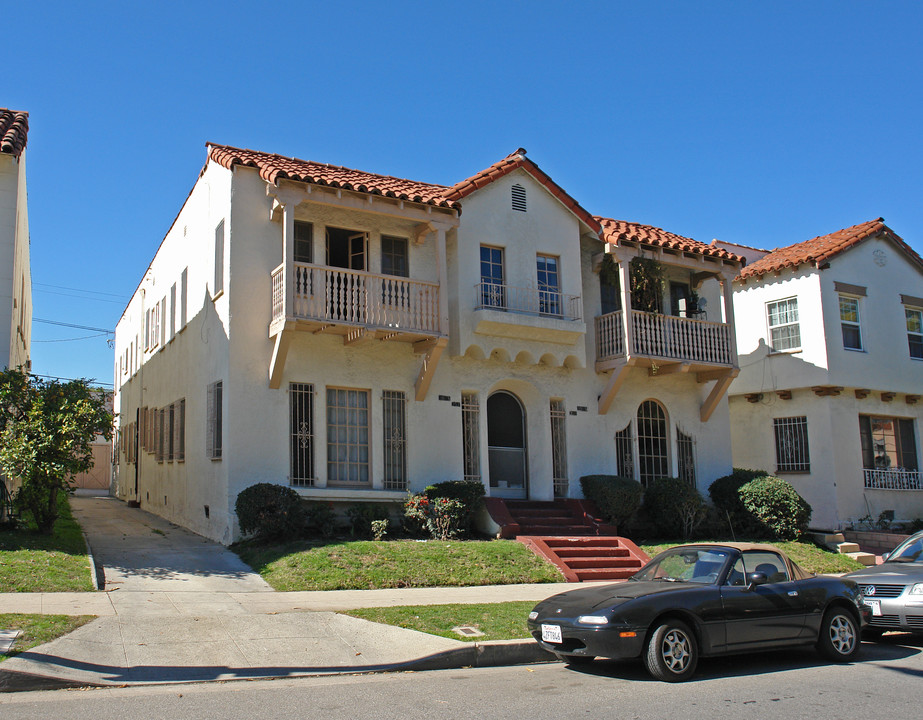 357 N Gardner St in Los Angeles, CA - Building Photo