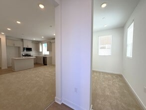 1714A River Vista Way in Lompoc, CA - Building Photo - Building Photo