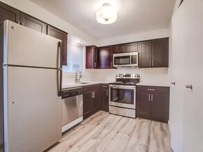 4801 NE Killingsworth St in Portland, OR - Building Photo - Building Photo