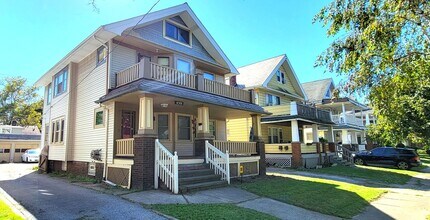 11301 Florian Ave in Cleveland, OH - Building Photo - Building Photo