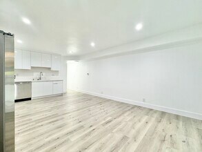 816 N Edinburgh Ave in Los Angeles, CA - Building Photo - Building Photo