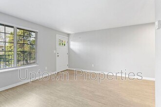 6830 N Richmond Ave in Portland, OR - Building Photo - Building Photo