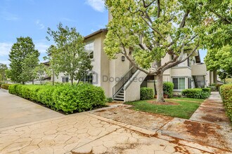 39 Exeter in Irvine, CA - Building Photo - Building Photo