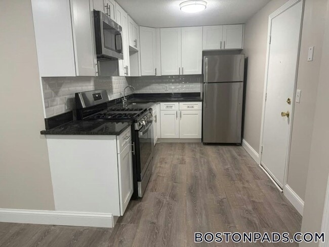 property at 19 Kenmar Dr