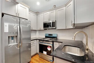 197 E 55th St in Brooklyn, NY - Building Photo - Building Photo