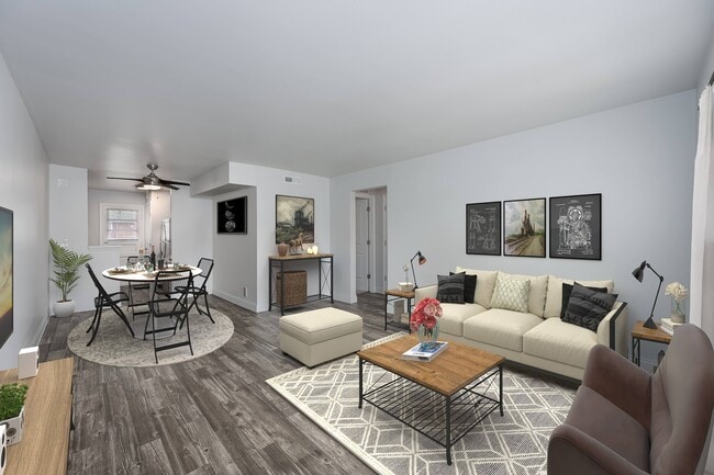 The Estates At Fernview in Cincinnati, OH - Building Photo - Building Photo