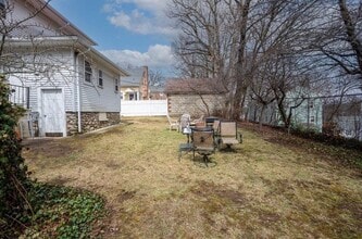 35 Hadwen Ln, Unit 2 in Worcester, MA - Building Photo - Building Photo