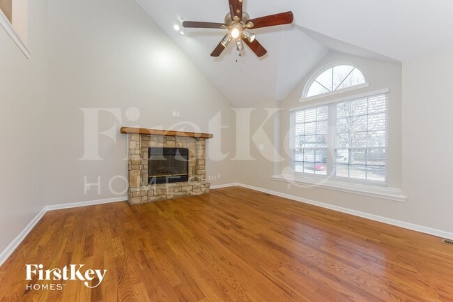 407 Kimberly Dr in Belton, MO - Building Photo - Building Photo