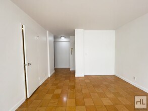 236 E 36th St in New York, NY - Building Photo - Building Photo