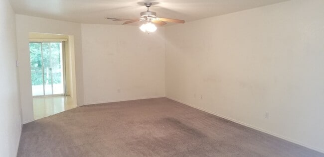 2305 Upland Bend Dr in Temple, TX - Building Photo - Building Photo