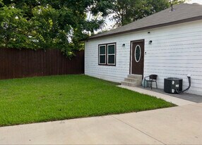 4813 Owenwood Ave in Dallas, TX - Building Photo