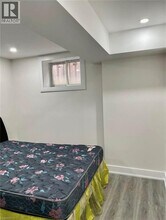 401 OLD MUD St in Hamilton, ON - Building Photo - Building Photo