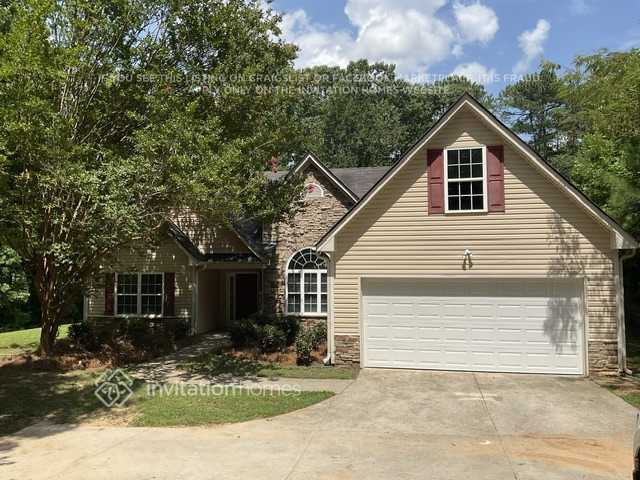 property at 1425 River Falls View