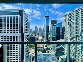 55 SE 6th St, Unit 1902 in Miami, FL - Building Photo