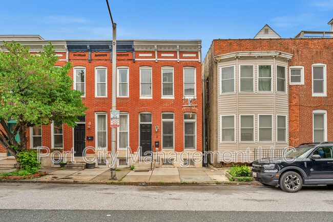 property at 2 W Clement St