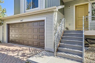 19196 E 55th Ave in Denver, CO - Foto de edificio - Building Photo