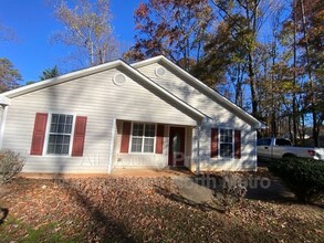 9042 Belaire St in Gainesville, GA - Building Photo - Building Photo