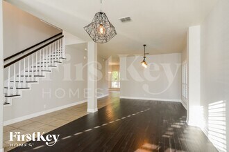 24443 Flint Creek in San Antonio, TX - Foto de edificio - Building Photo