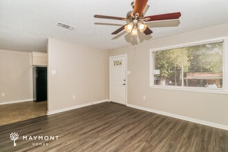 421 Monica Ln in Pearl, MS - Foto de edificio - Building Photo