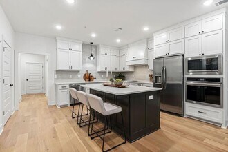 4112 W Olive St in Rogers, AR - Building Photo - Building Photo