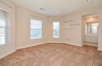 4034 Glen Cove Dr in Houston, TX - Building Photo - Building Photo